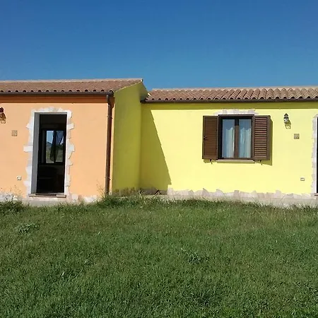 فندق مبيت وإفطار Casteldoria Santa Maria