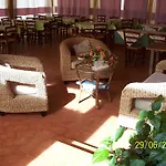Couette-café Casteldoria 3*